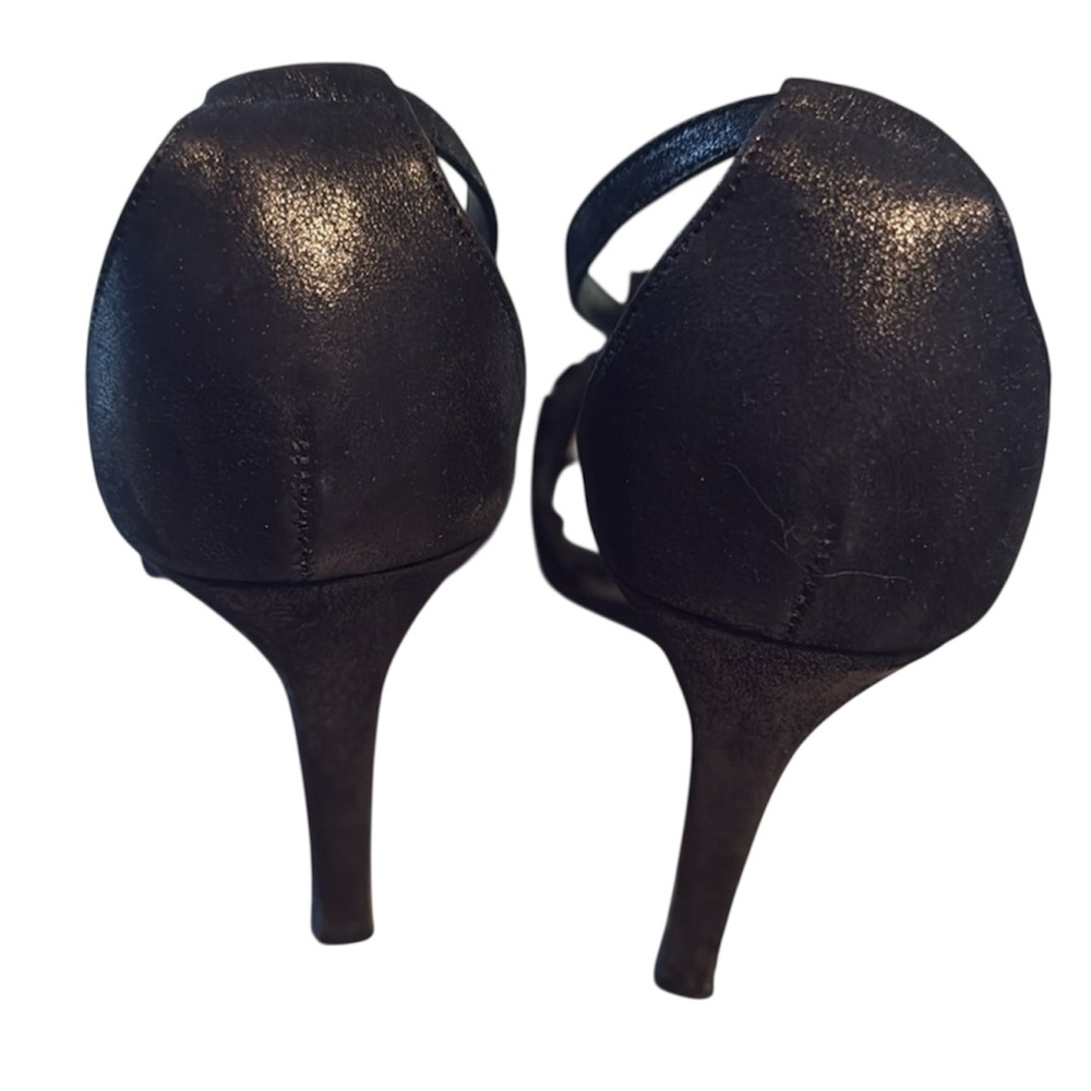 Cynthia Rowley black heels with a ruffled design RARE VINTAGE $350 Msrp - Picture 3 of 9